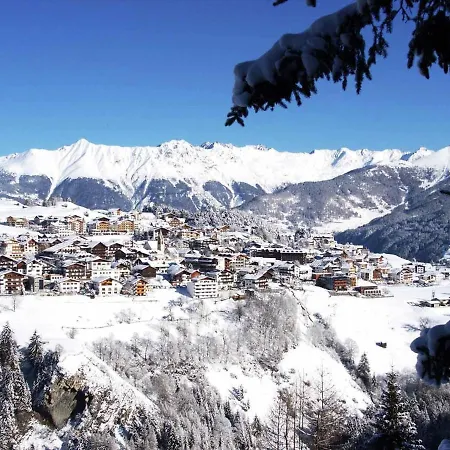 アパート Alpine In Landeck With Balcony フリース