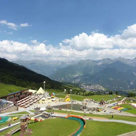 Appartement Alpine In Landeck With Balcony